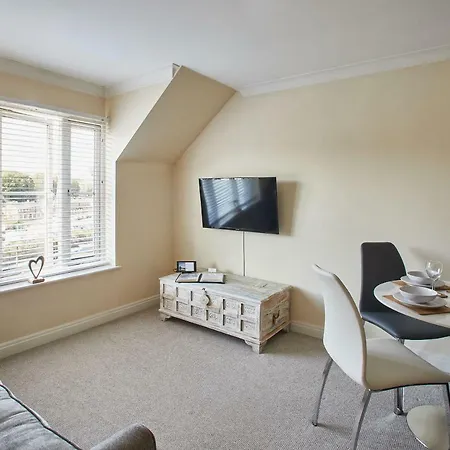Host & - The Holt Apartamento Whitby
